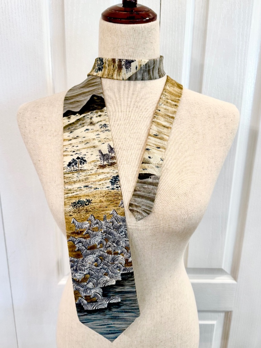 *Vintage, Men's 100% Silk Tie by Endangered Species, Zebra Family, 1990’s